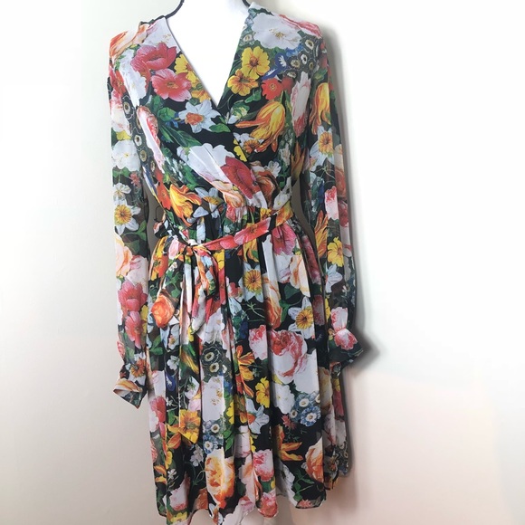 LF Dresses & Skirts - LF Multicolored Floral Tie Dress Size 16